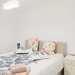 Iki Blue Gigantes, High Speed Free-wifi Apartment *